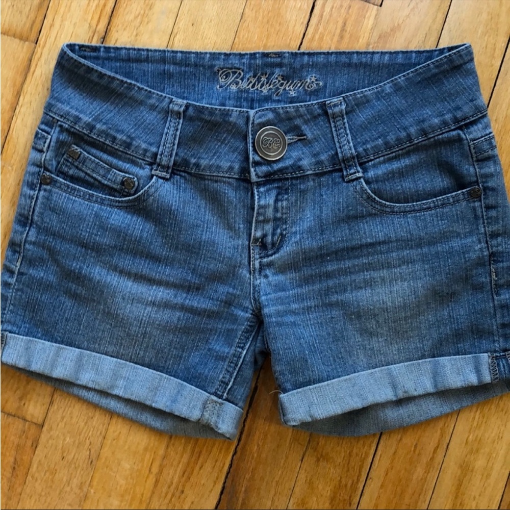 BUBBLEGUM jean shorts in brand new condition. Size 7/8 juniors. - Picture 2 of 7